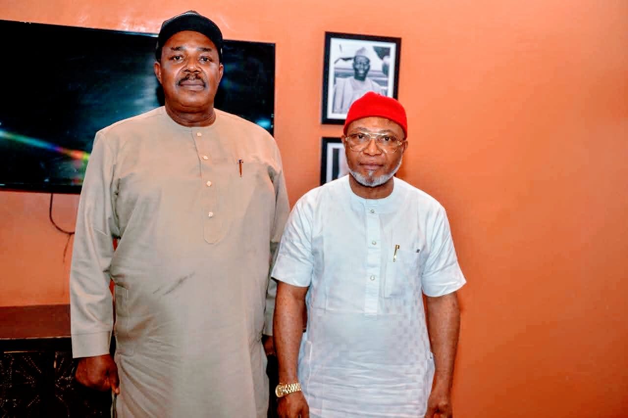 2027: Speaker Emeruwa Leads Abia Assembly Labour Party Caucus to Strategic Meeting, Backs Otti’s Re-election
